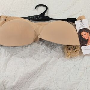 Daisy Fuentes Women's Beige Bra